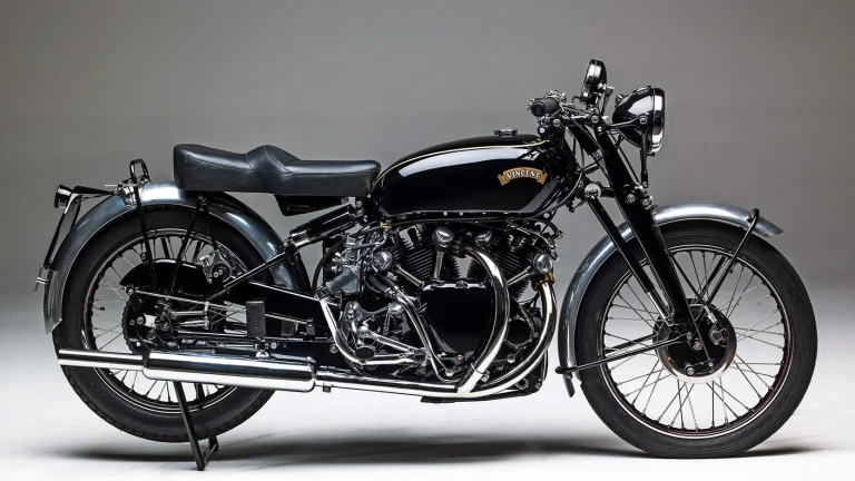 A-Brief-History-of-the-Vincent-Black-Shadow-4-1949-mecum